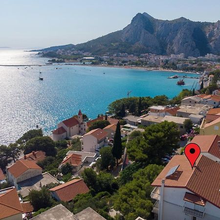 Apartments Adisa Omiš Buitenkant foto