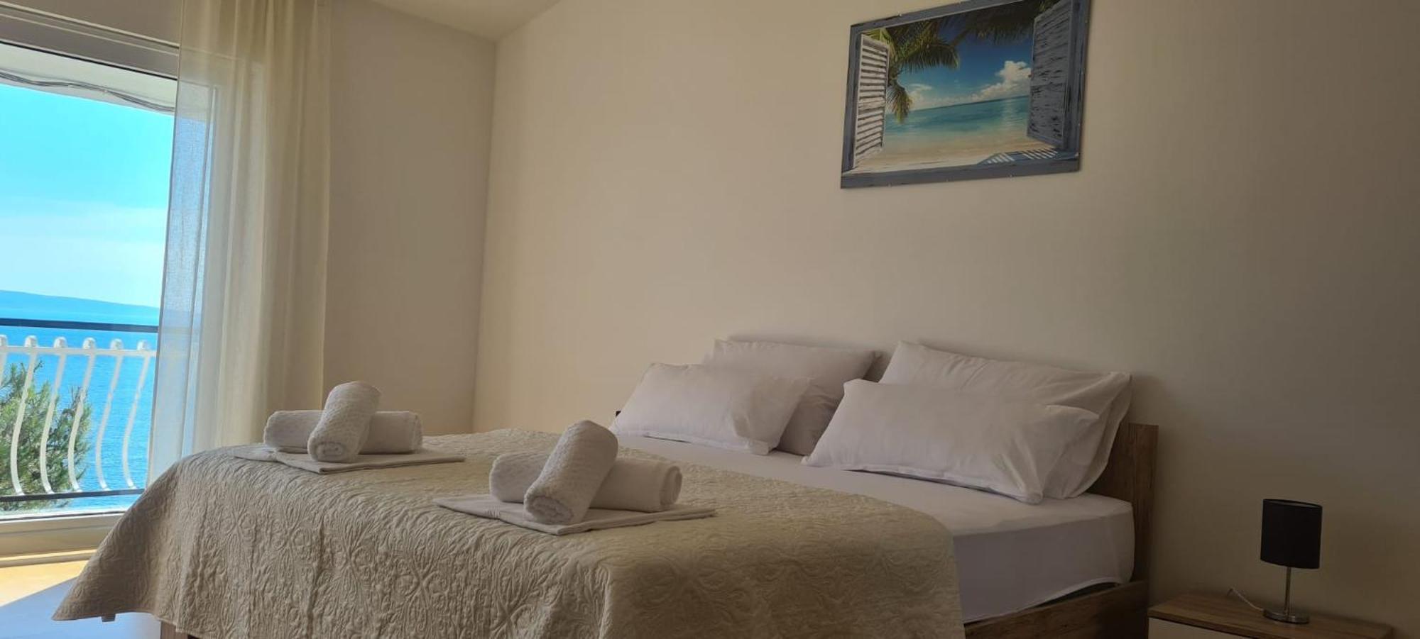 Apartments Adisa Omiš Buitenkant foto