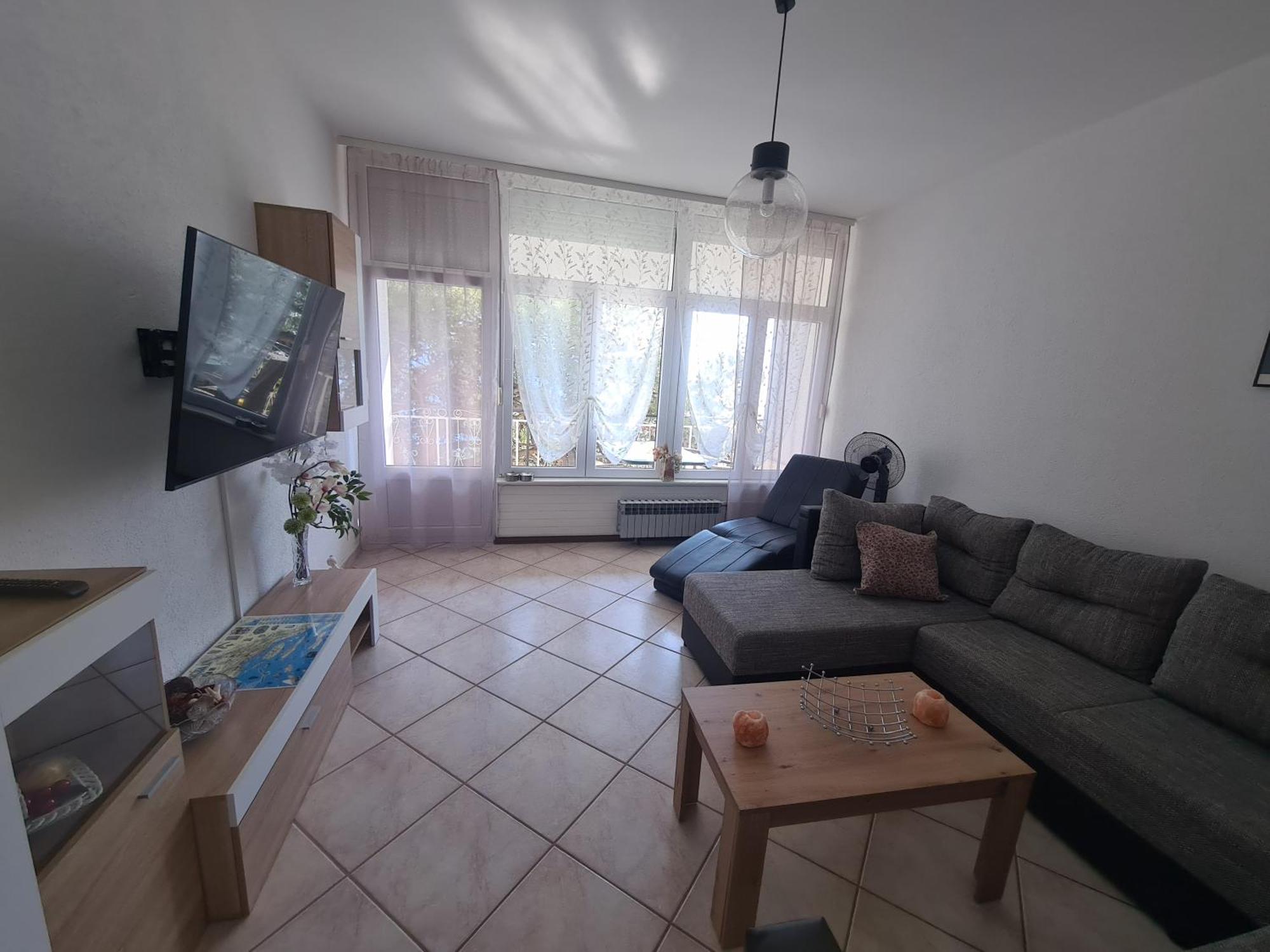 Apartments Adisa Omiš Buitenkant foto